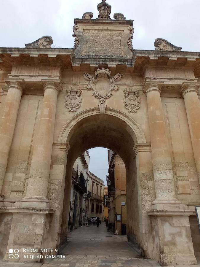 Vico Dei Panevino Villa Lecce Exterior photo